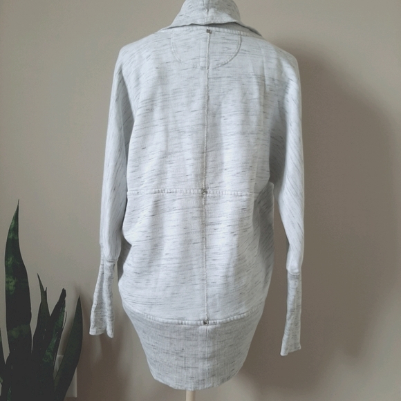 Aritzia Wilfred Diderot Cardigan - Picture 3 of 5